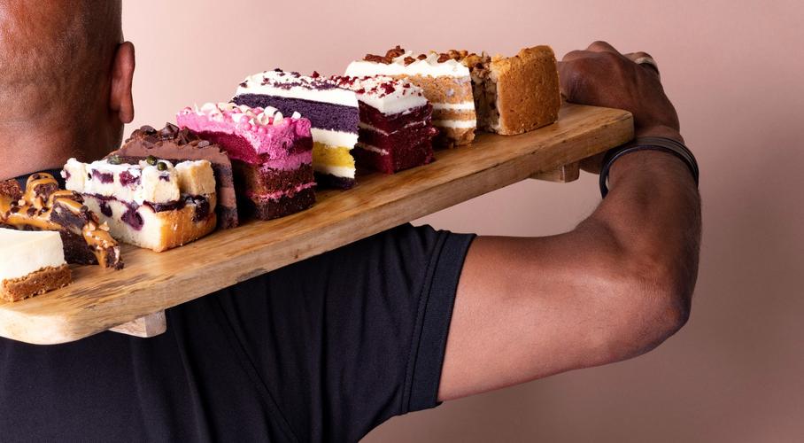 cut the cake