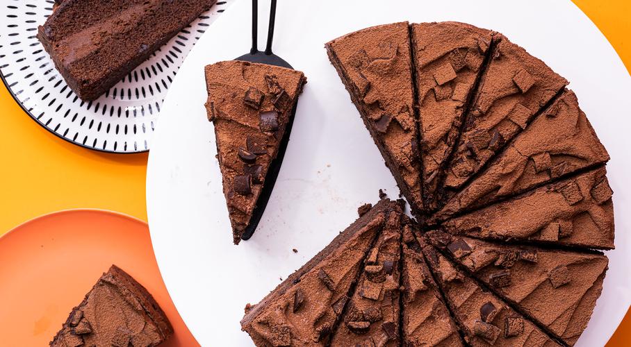 cut the cake
