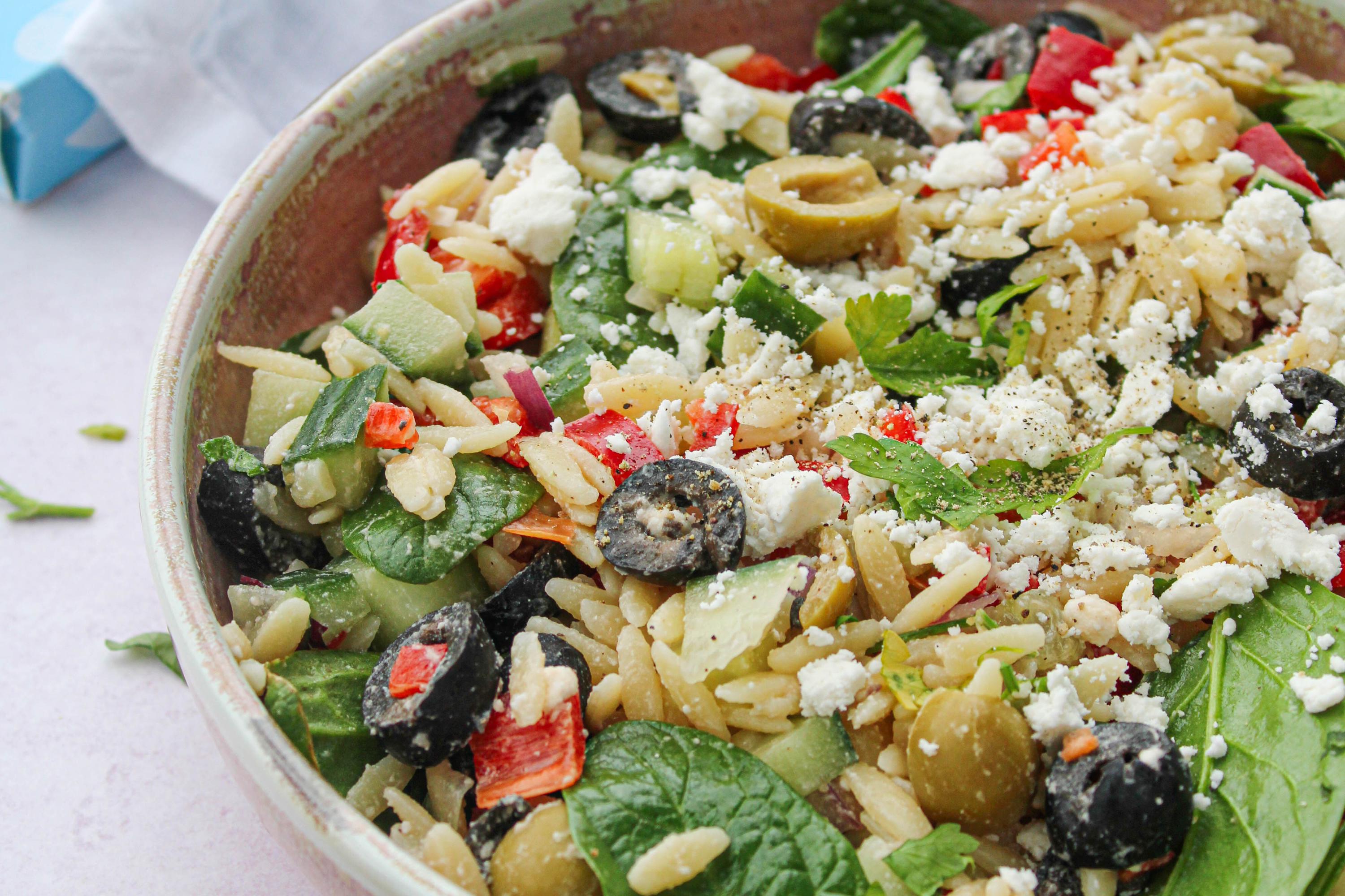 Orzo salade met kaas