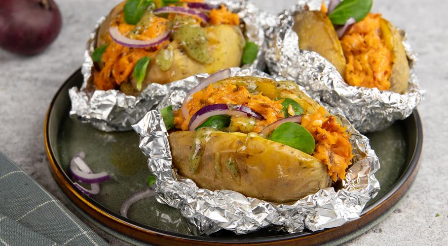 Gepofte truffelaardappel met pulled zalm