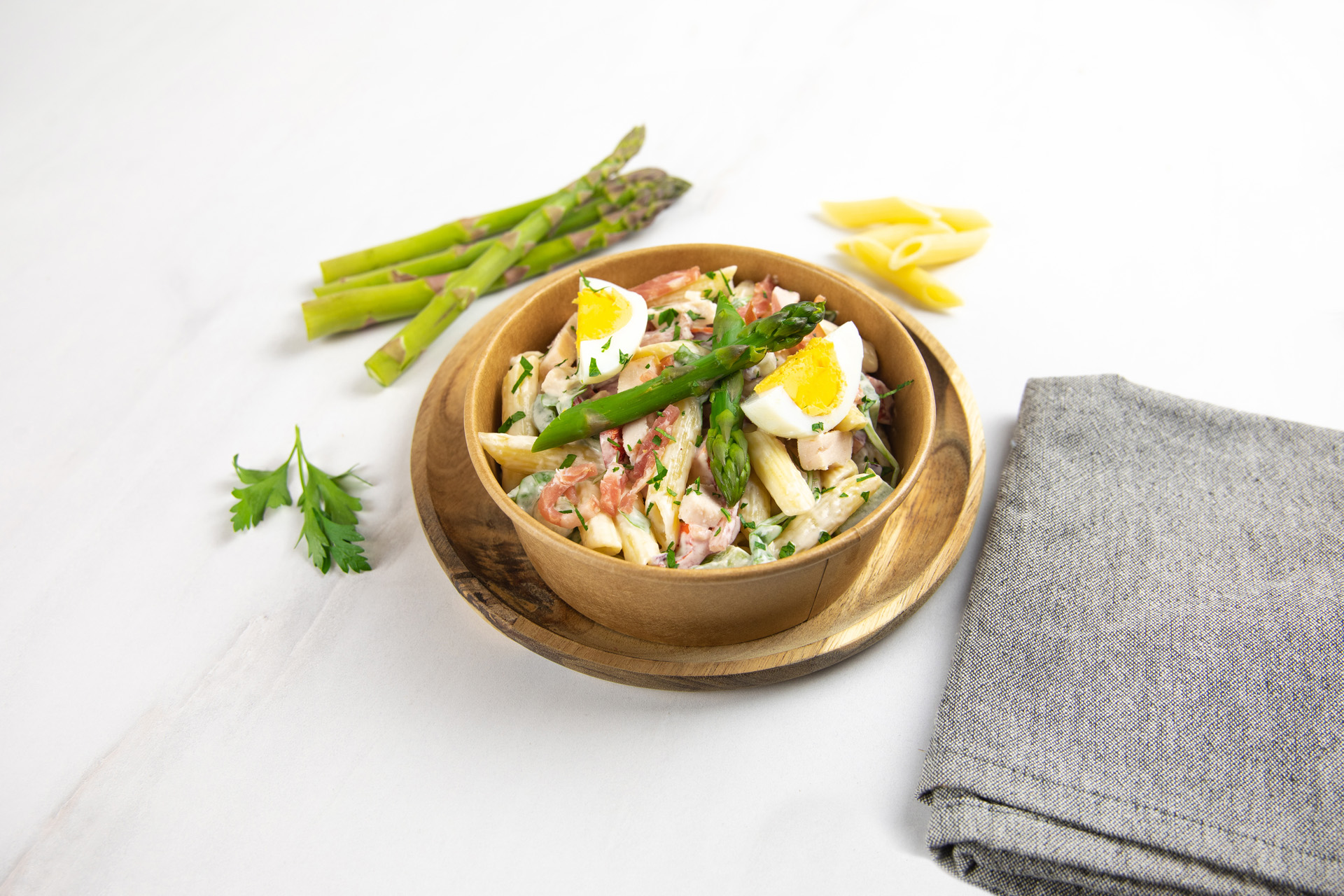Pasta carbonara met gerookte kip
