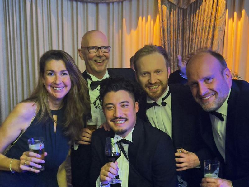 shopping award team qsta